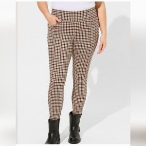 TORRID 5X Pocket Pixie Skinny Studio Luxe Ponte High Rise Pant